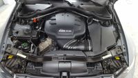 BMW E92 M3 Motorraumreinigung